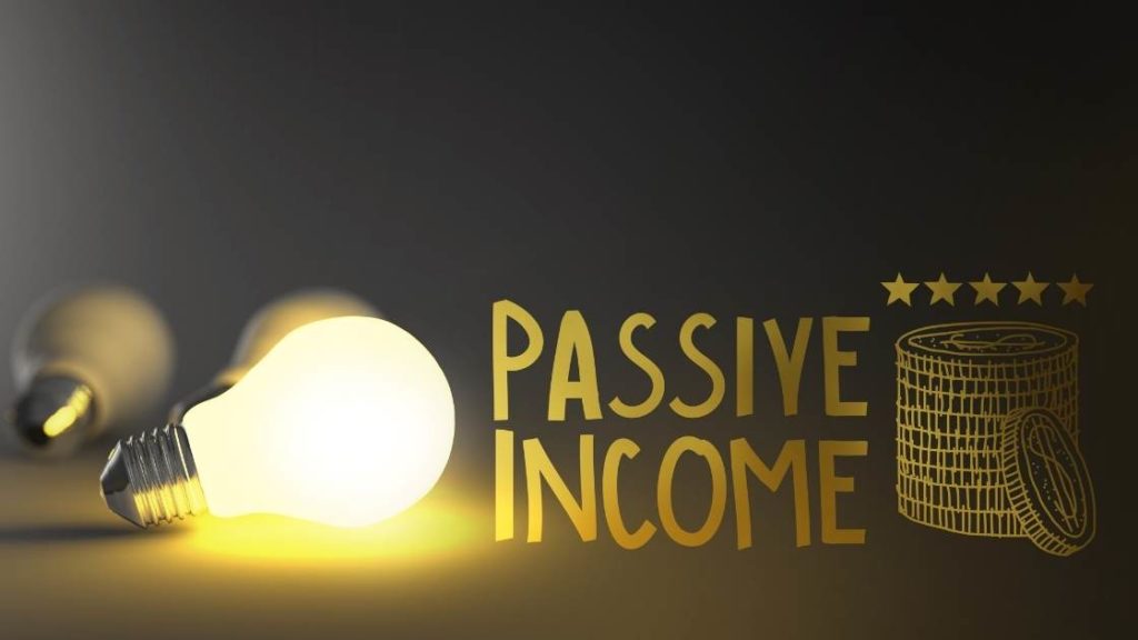 image of light bulb next to passive income lettering